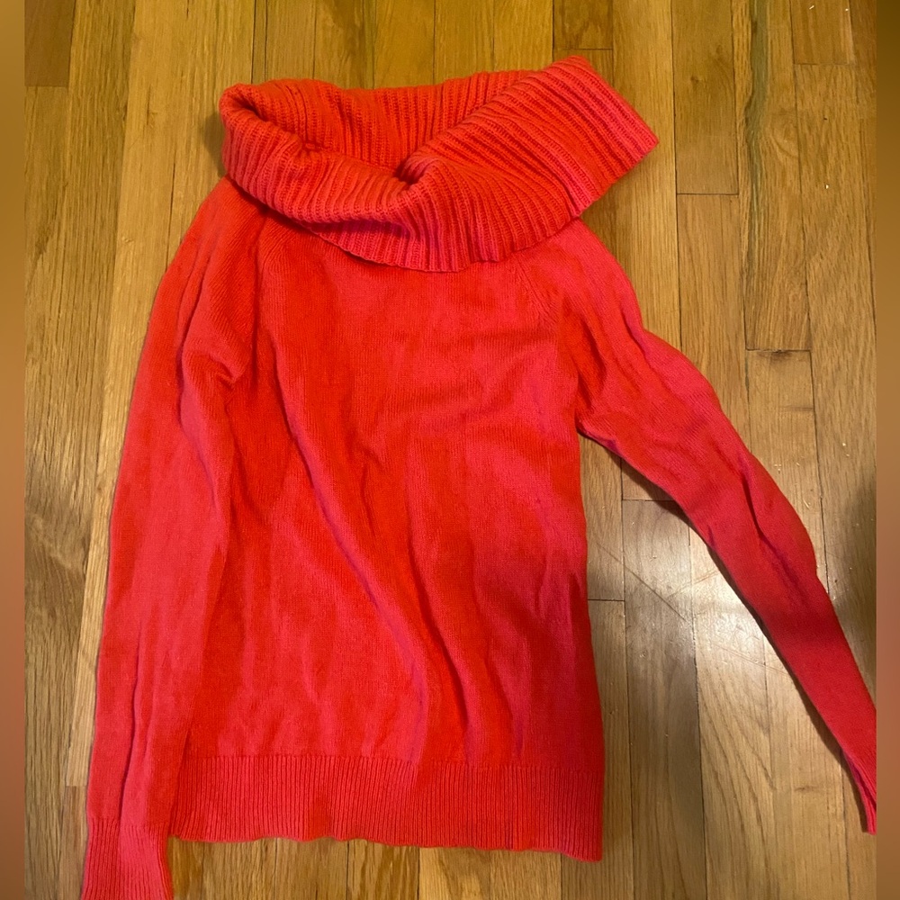 Ann Taylor small cowl neck sweater - great condition